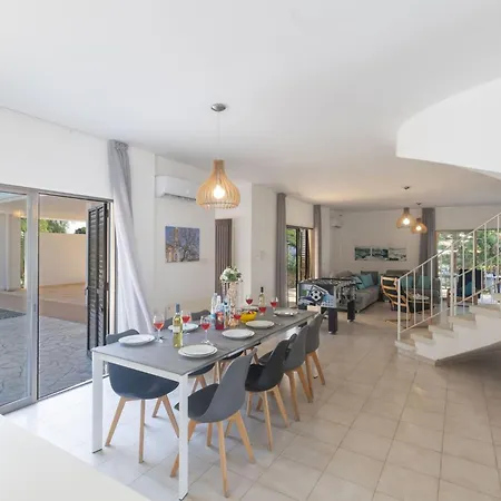 بيت للعطل Ferienvilla Mo 3 Fuer 10 Personen In By Interhome
