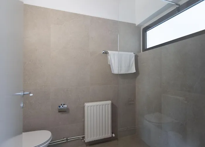 Ferienvilla Mo 3 Fuer 10 Personen In By Interhome Casa vacanze Ayia Napa